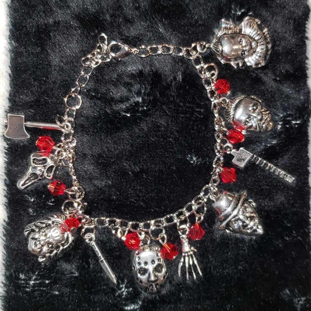 π€π§ββοΈHorror Charm Braceletπ§ββοΈπ€ - Picture 3 of 3